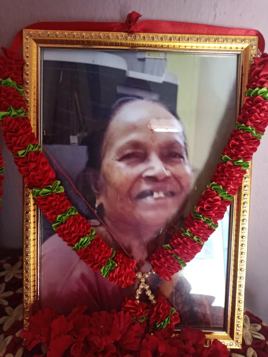 विरासत में मिले सनातन संस्कारों को आगे बढ़ा मोक्ष नगरी से अनंत यात्रा पर निकली झारखंड के जादूगोड़ा की लालमति देवी